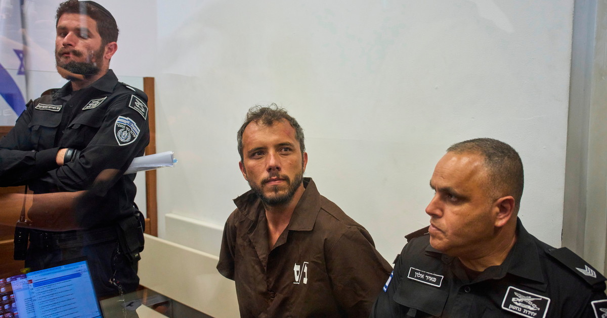 il tribunale accoglie la richiesta sei giorni in pi249 di cella per i leader della missione pro hamas da Iltempo.it il tribunale accoglie la richiesta sei giorni in pi249 di cella per i leader della missione pro hamas