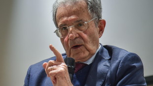 Prodi e la "nostalgia" di Palazzo Chigi: bacchettate a Schlein & Co
