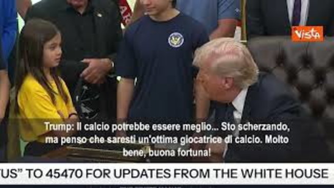 Trump a una bambina: Forse sei troppo bassa per la pallavolo, meglio provare il calcio