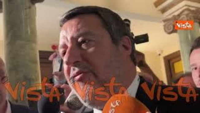 Salvini: Stiamo lavorando per evitare un aumento indiscriminato dei prezzi dei biglietti aerei