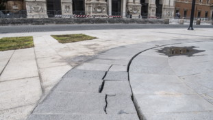 Danni a piazza San Giovanni, Concertone nel mirino. Oggi sopralluogo