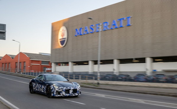 Prototipi di Maserati GranTurismo, GranCabrio e Grecale continuano test su strada