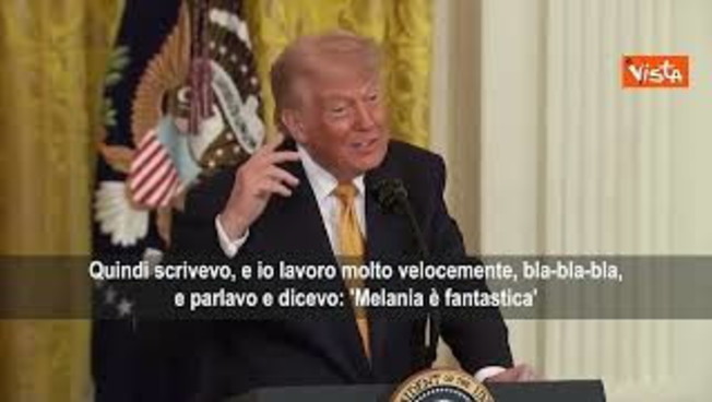 Trump si scusa con Melania ridendo: Il correttore automatico la trasformava in 'Melody'