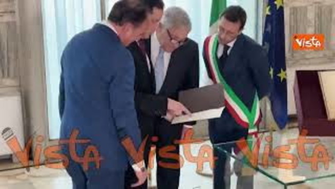 Tajani consegna a Rubio l'albero genealogico della sua famiglia italiana