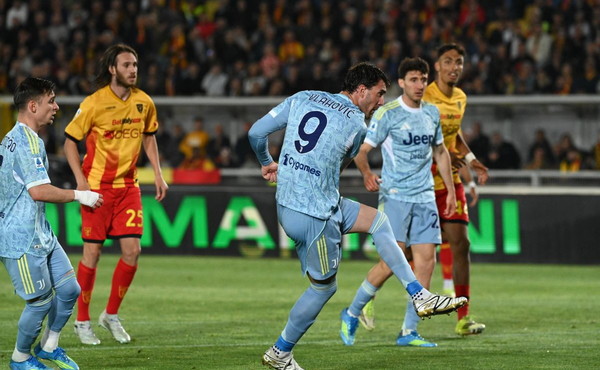 La Juve torna a vincere, a Lecce la decide Vlahovic