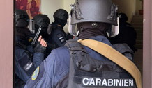Ostia, estorsioni e sequestri di persona. Blitz dei carabinieri, finisce l'incubo