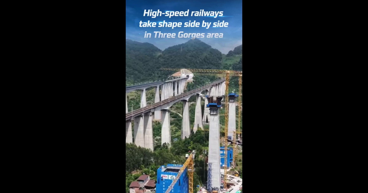 Cina, due linee parallele ad alta velocità prendono forma nelle Tre Gole