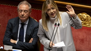 Meloni traccia la rotta per il 2027. Lavoro, casa, energia e nucleare