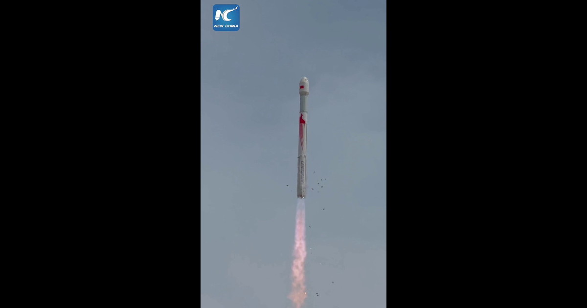 Cina, lanciato con successo il razzo vettore Zhuque-2E Y5