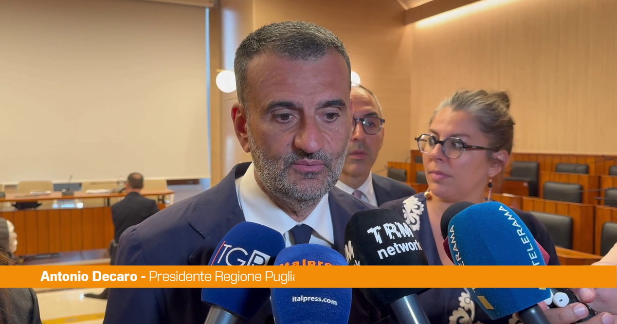 Puglia,Decaro presenta Mare democratico "Dieci mln in 3 anni per spiagge libere"
