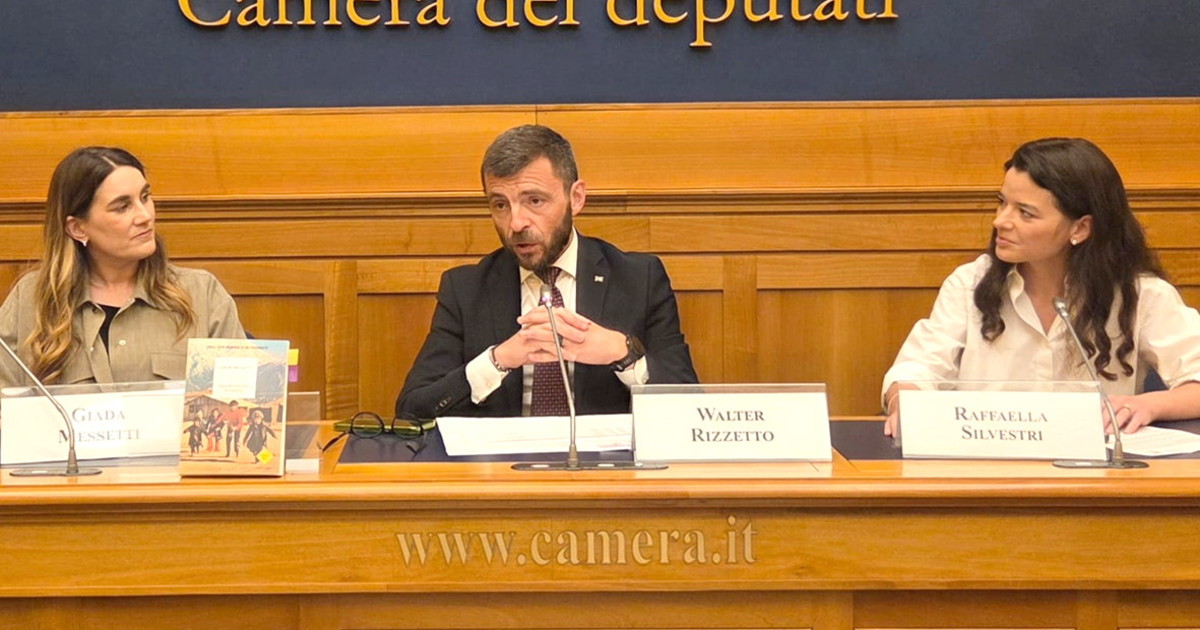 Presentato il libro di Giada Messetti “Quando tornano le rondini - Friuli 1976: memorie di un terremoto”