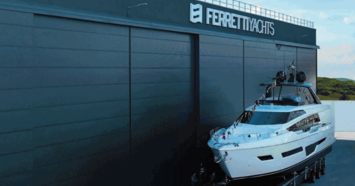 Affari e segreti. Le mani dei cinesi sui cantieri Ferretti