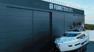 Affari e segreti. Le mani dei cinesi sui cantieri Ferretti