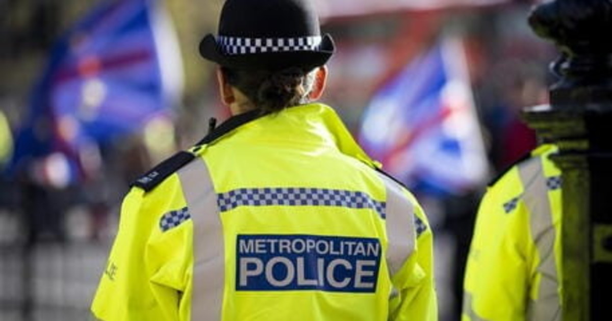 terrorismo il piano di una 19enne inglese per attaccare ebrei e musulmani da Iltempo.it terrorismo il piano di una 19enne inglese per attaccare ebrei e musulmani