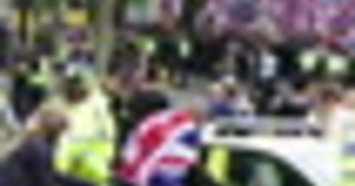 Londra, manifestazione dell'estrema destra: dispiegati 4mila agenti