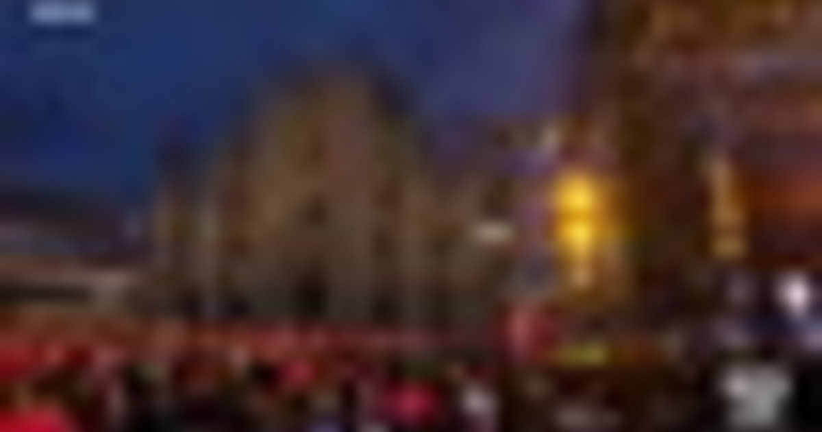 Radio Italia Live, in Duomo a Milano 20mila persone per il concerto