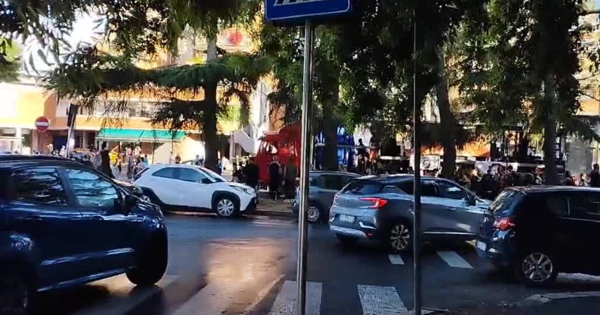 il folle rave propal nel traffico impazzito tremano i vetri delle case da Iltempo.it il folle rave propal nel traffico impazzito tremano i vetri delle case