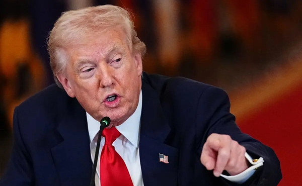 Trump “Se l'Iran non fa un accordo passerà momenti molto brutti”