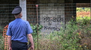 Choc a Pollena Trocchia: due donne trovate morte in un cantiere. Fermato un 49enne