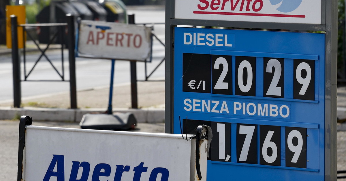 Prezzi della benzina, aumenti senza sosta. E risale pure il diesel