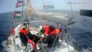Flotilla, chi sono gli italiani fermati. Sparata del grillino: Come il 7 ottobre