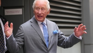 Falsa morte di re Carlo, l'annuncio della radio e l'incredibile gaffe