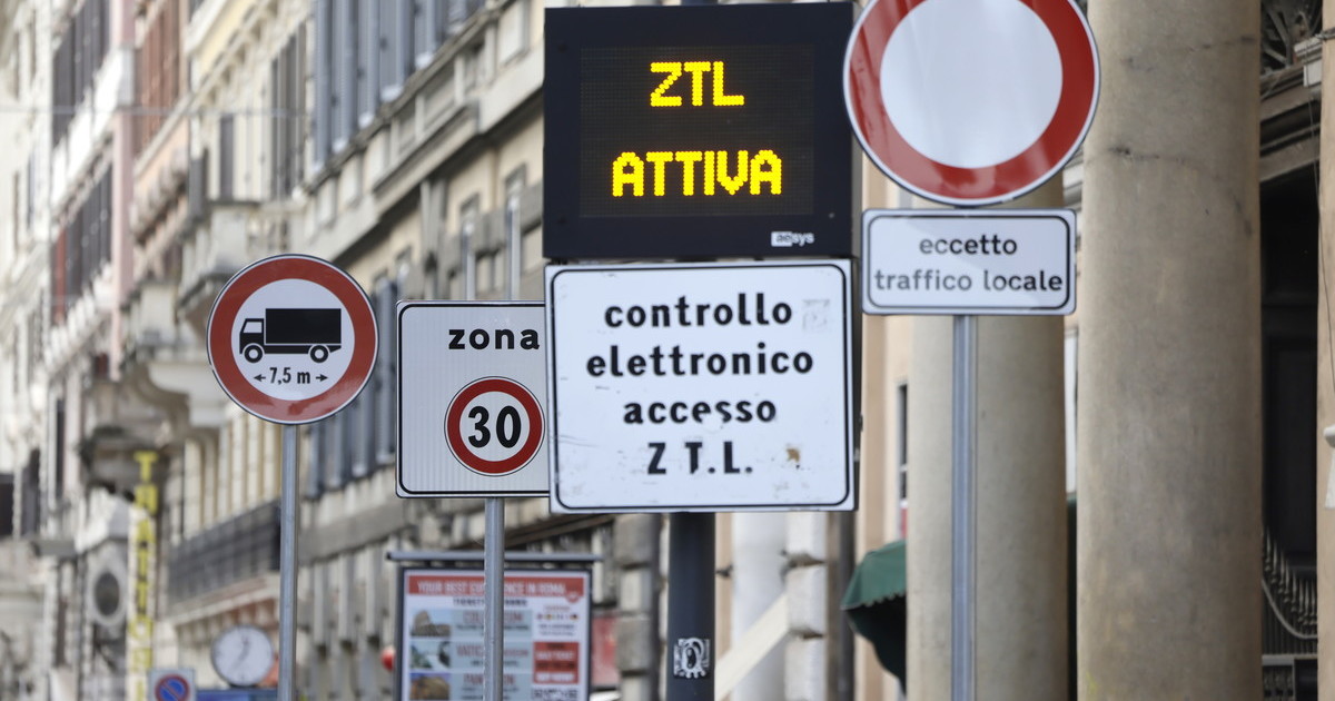 Varchi Ztl in uscita, la rivolta dei ristoranti: Fermate questa follia
