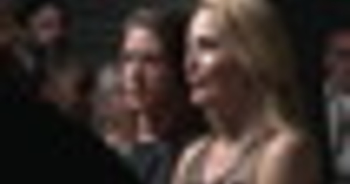 Cannes,Gillian Anderson: per registe donne strada è ancora in salita