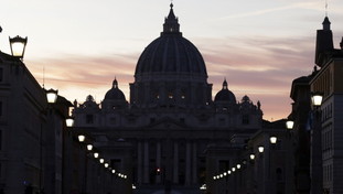 Orlandi, la pista mai battuta che parte dal viaggio di Wojtyla