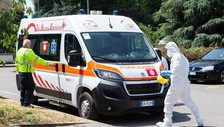 Ebola, due casi sospetti ricoverati a Milano. Bertolaso: Niente allarmismi