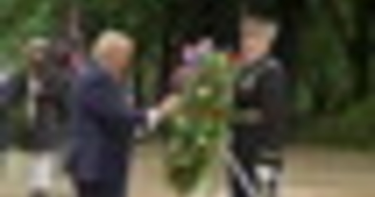 Donald Trump alla cerimonia del Memorial Day in Virginia