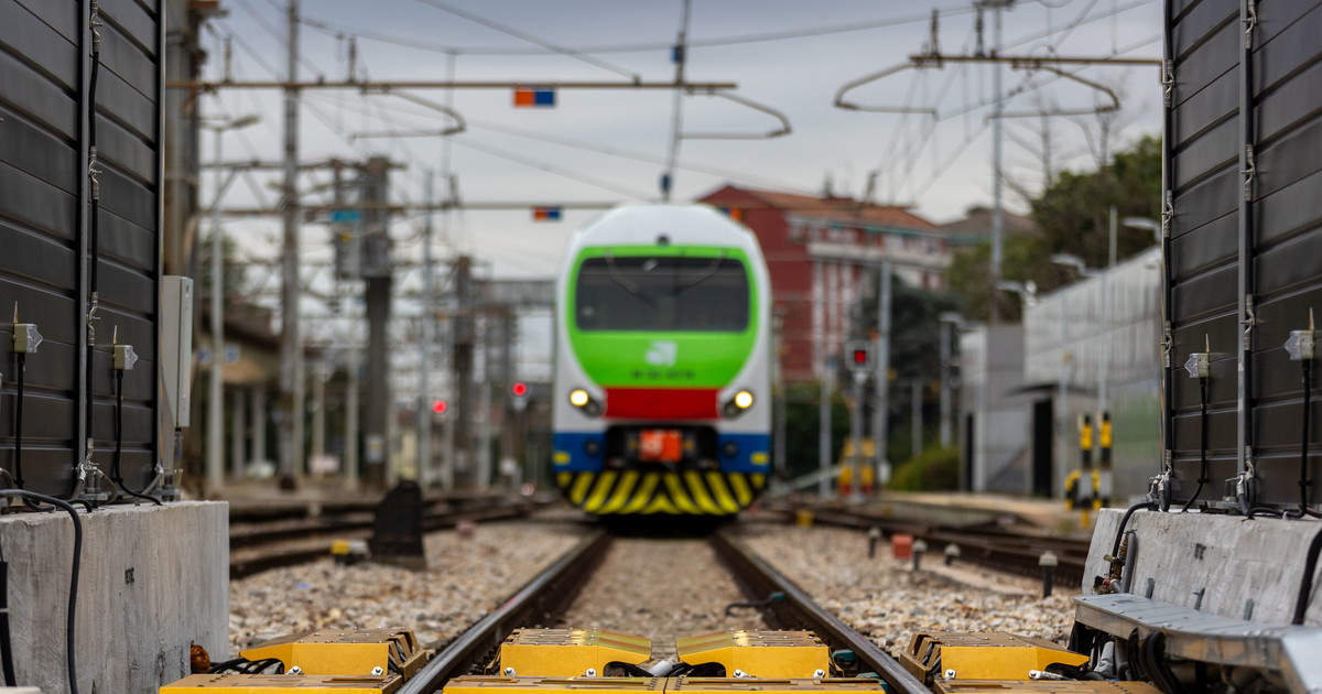 milano bologna ritardi e rallentamenti per persone sui binari da Iltempo.it milano bologna ritardi e rallentamenti per persone sui binari