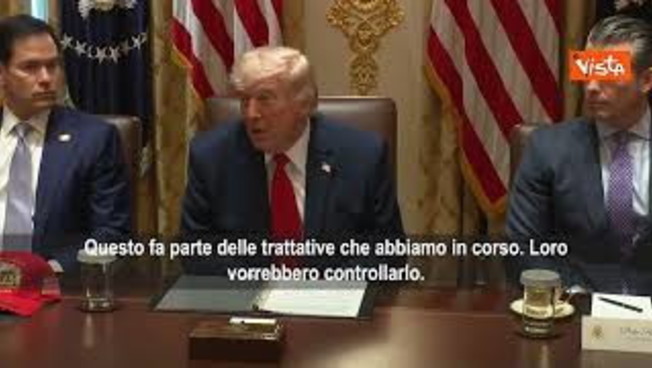 Trump: Hormuz sarà aperto a tutti, l'Oman collaborerà o lo faremo saltare in aria