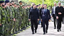 Donzelli (FdI): Ucraina nell'Ue non ora, estenderebbe guerra. E la Svezia dà 22 caccia a Kiev