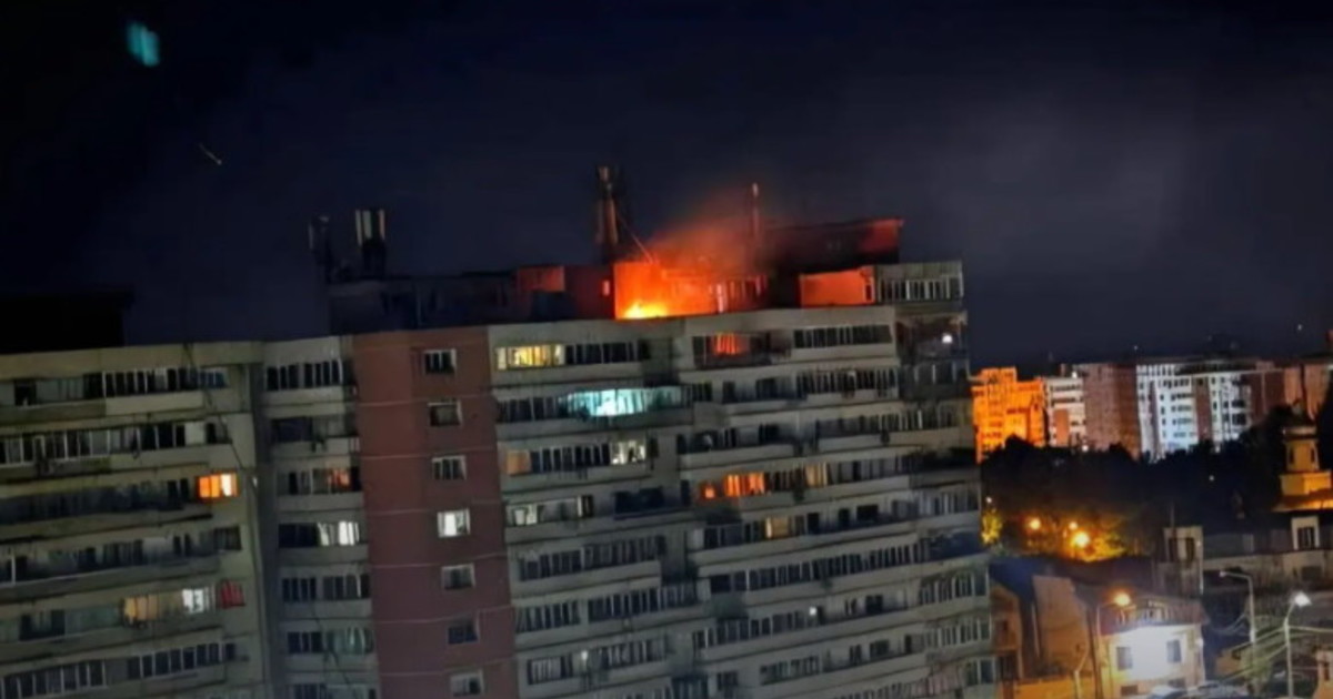 drone russo colpisce un edificio in romania condominio in fiamme a galati e due feriti da Iltempo.it drone russo colpisce un edificio in romania condominio in fiamme a galati e due feriti