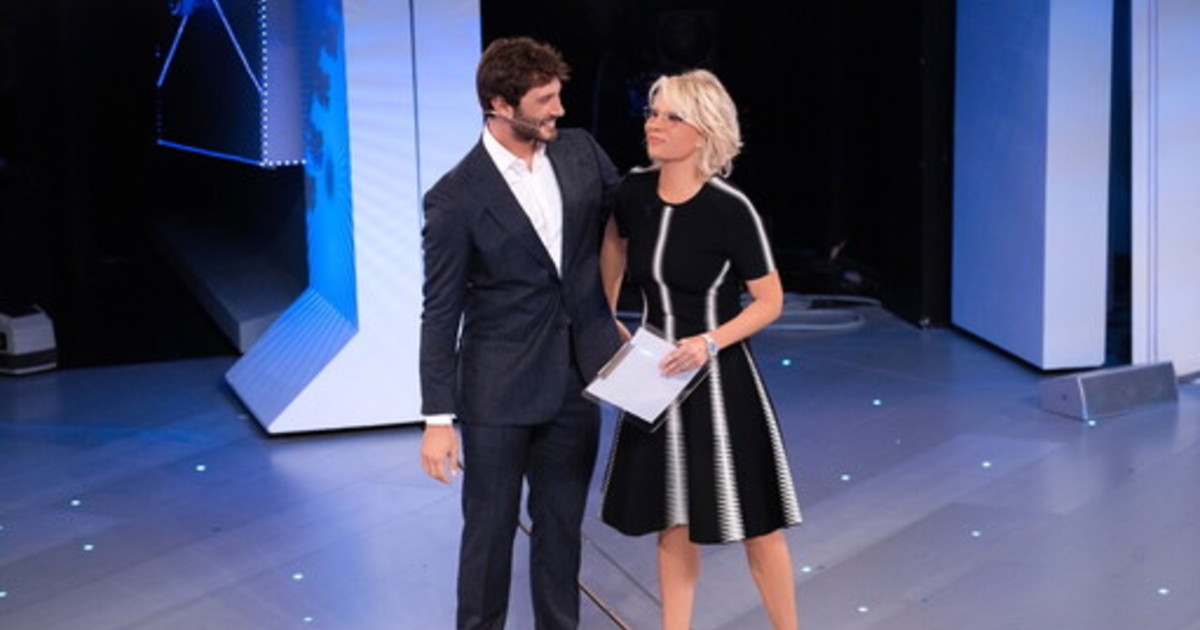 De Martino vuole Maria De Filippi a Sanremo. E prepara la rivoluzione del Festival