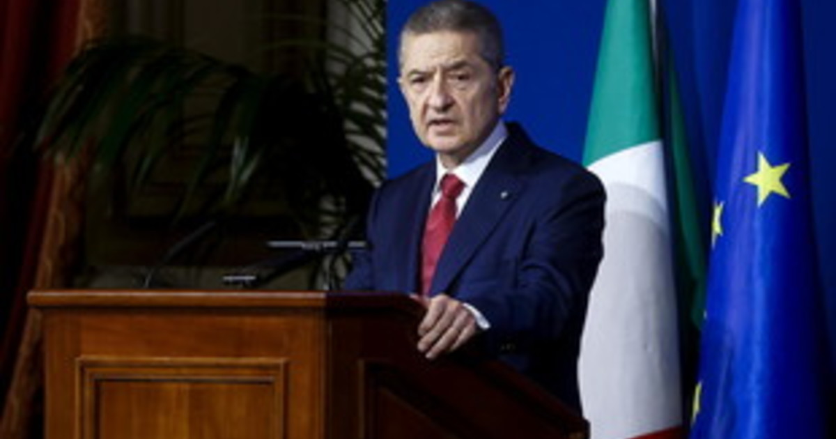 Banca d'Italia, il Governatore: "L'IA aumenta la produttività ma serve l'intervento pubblico"