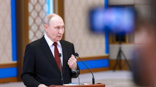 Russia, gli 007 europei: "Cos&igrave; Mosca ruba tecnologia all'Occidente"