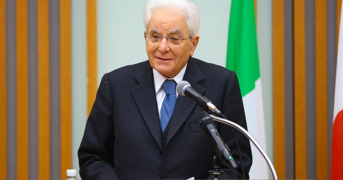 Mattarella “I Bersaglieri legati alla storia d'Italia, elemento cardine esercito”