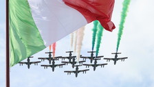 2 giugno, da 80 anni casa comune degli Italiani. Meloni: Festa di orgoglio