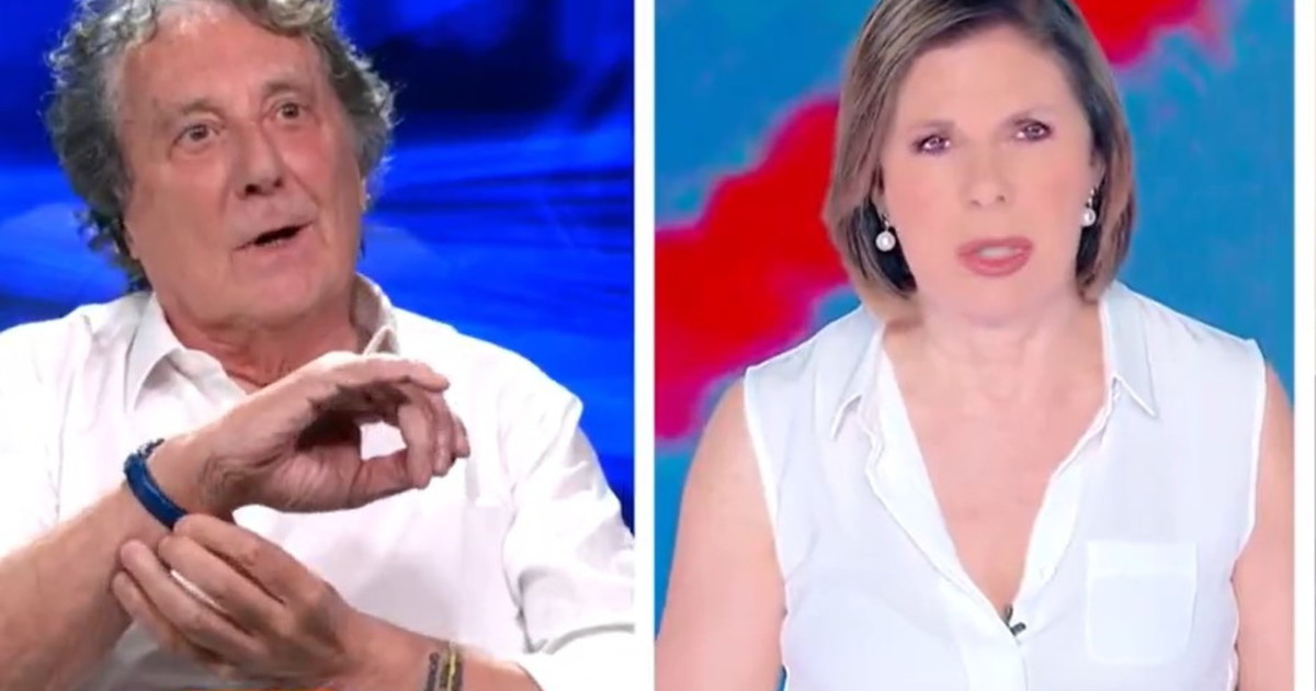 iacchetti deraglia sul fascismo e litiga con berlinguer non posso dire un c da Iltempo.it iacchetti deraglia sul fascismo e litiga con berlinguer non posso dire un c