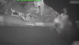 Gli Usa colpiscono isola di Qeshm. Raid dell'Iran sulle basi americane