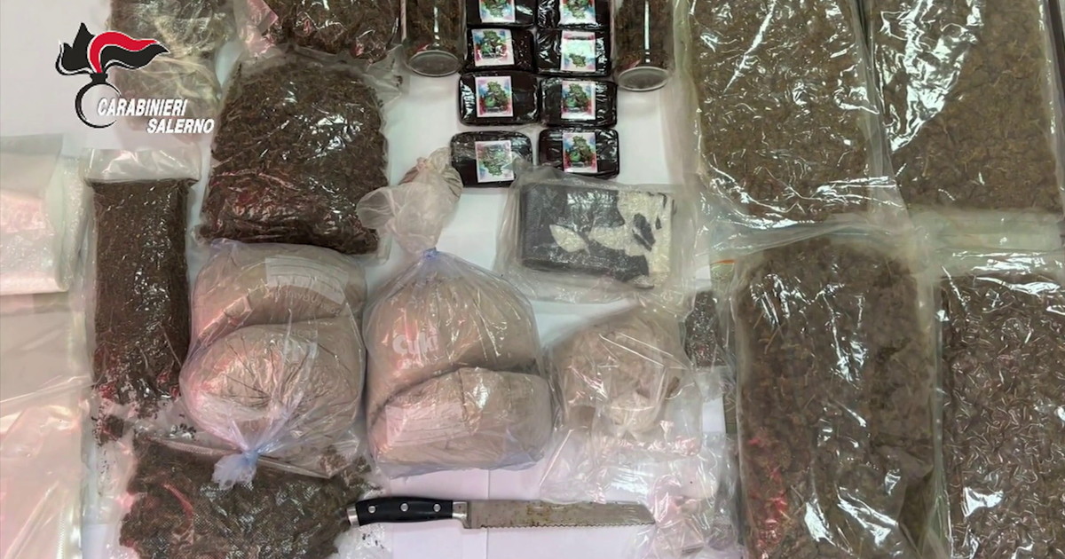 Arrestato a Salerno un uomo in possesso di oltre 10 kg di droga