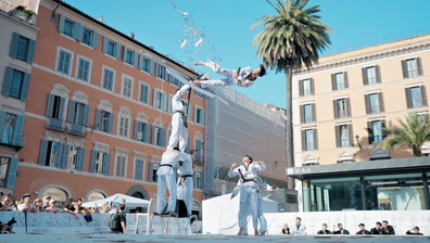 Lo spettacolo dei freestyler del taekwondo incanta Piazza di Spagna. Grand Prix al via al Foro Italico