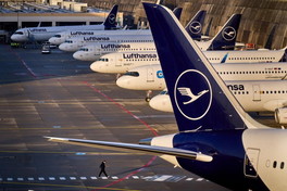 Germania, cede il carrello dell'aereo Lufhtansa. Nessun passeggero a bordo