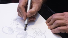 Caso Topolino, sceneggiatore licenziato per colpa degli haters