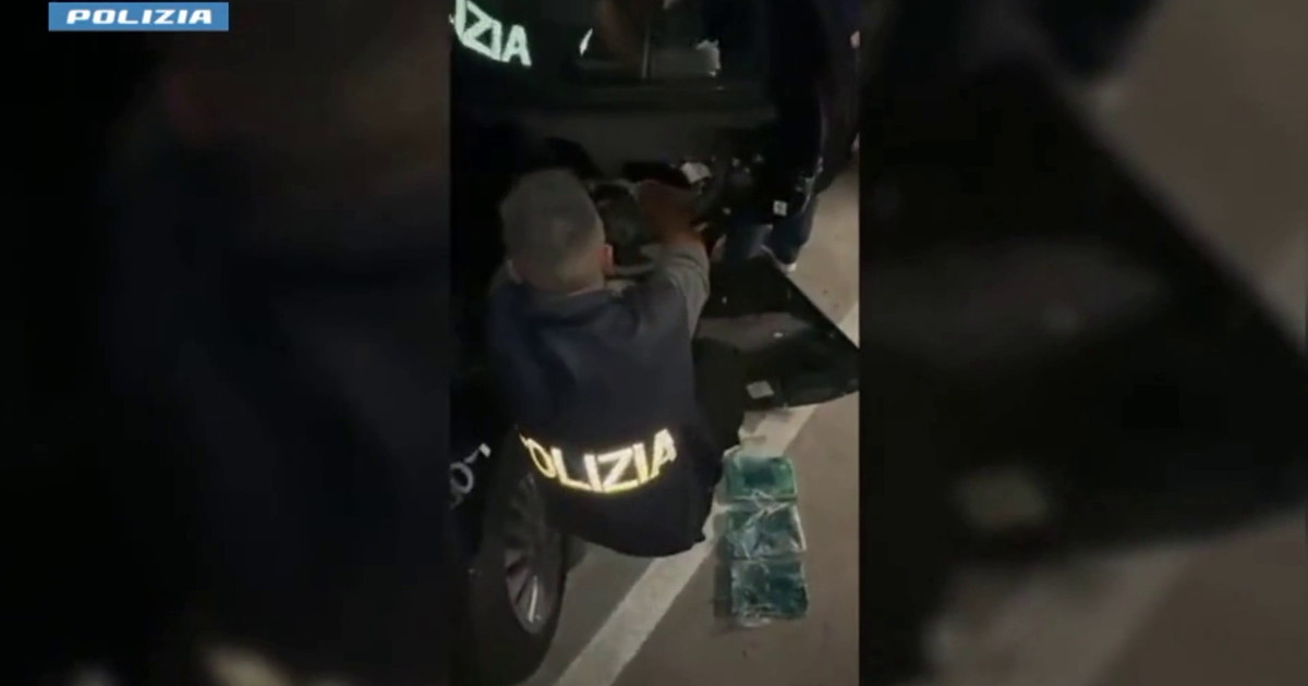 Dalla Spagna alla Sicilia con 13 kg di cocaina in auto, tre arresti