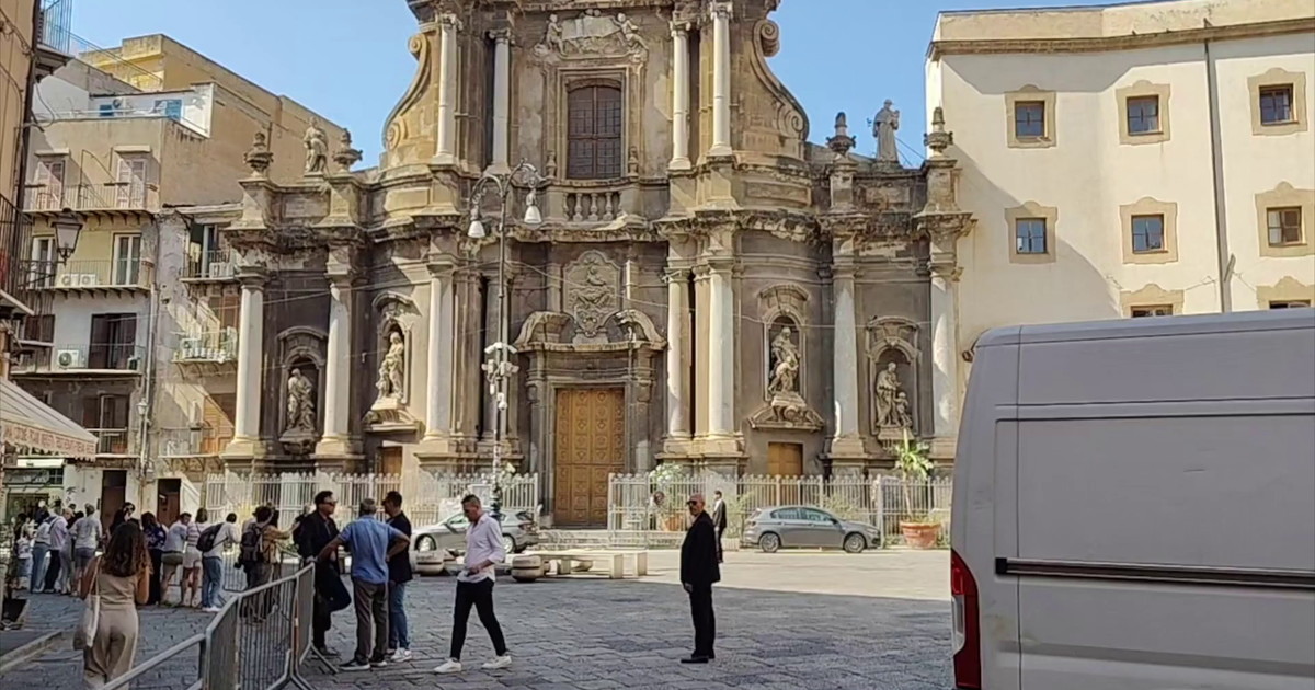 A Palermo la festa blindata per il matrimonio di Dua Lipa
