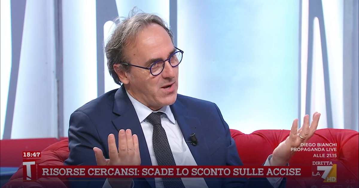 Dopo la patrimoniale a sinistra rilanciano: Bonelli vuole una nuova tassa sui super ricchi