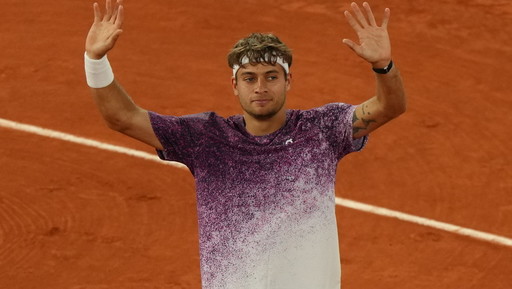 Niente derby italiano al Roland Garros: la decisione clamorosa di Arnaldi